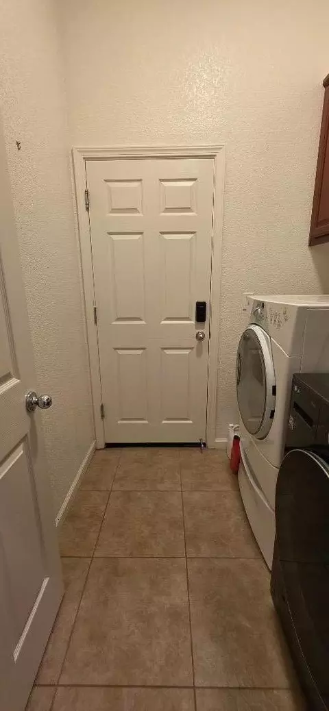 Other - 9403 Vintner Cir, Patterson, CA 95363 photo 3 of 10