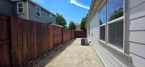 Exterior - 9403 Vintner Cir, Patterson, CA 95363 photo 5 of 7