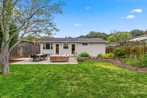 Exterior - 1112 Escalero Ave, Pacifica, CA 94044 photo 7 of 10
