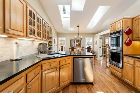 Kitchen - 932 Monterey Cir, Monterey, CA 93940 photo 1 of 3