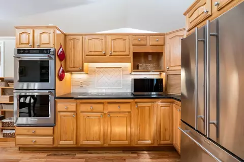 Kitchen - 932 Monterey Cir, Monterey, CA 93940 photo 2 of 3