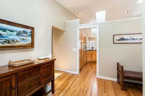 Entry Way - 932 Monterey Cir, Monterey, CA 93940 photo 4 of 8