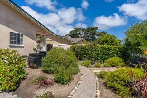 Exterior - 932 Monterey Cir, Monterey, CA 93940 photo 17 of 17
