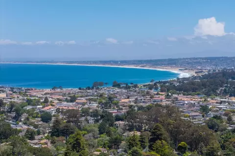 View/Area - 932 Monterey Cir, Monterey, CA 93940 photo 2 of 3