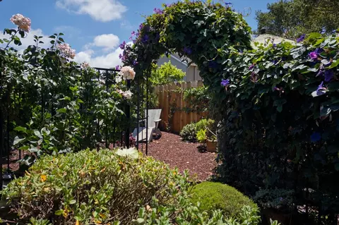 Exterior - 515 Dickman Ave, Monterey, CA 93940 photo 7 of 15