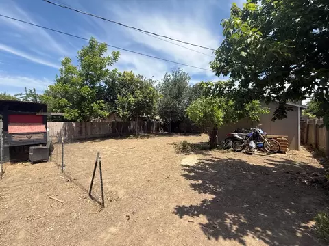 Exterior - 1508 Picardy Dr, Modesto, CA 95351 photo 15 of 21