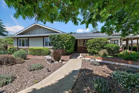 925 S Baywood Ave, San Jose, CA 95128