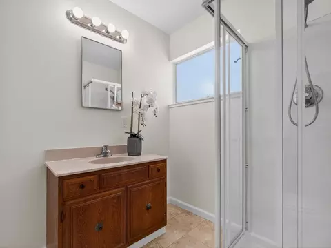Bath - 1233 Lime Dr, Sunnyvale, CA 94087 photo 3 of 5