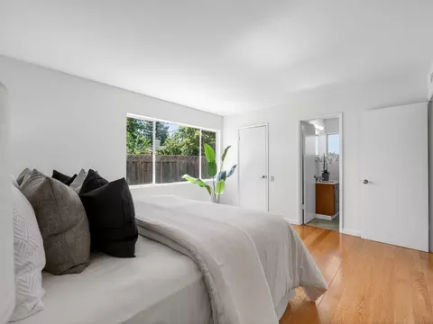 Bedroom - 1233 Lime Dr, Sunnyvale, CA 94087 photo 4 of 9