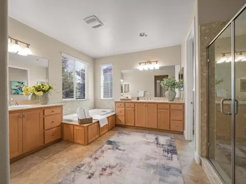 Bath - 131 Caladenia Ln, Milpitas, CA 95035 photo 6 of 9