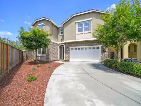 131 Caladenia Ln, Milpitas, CA 95035