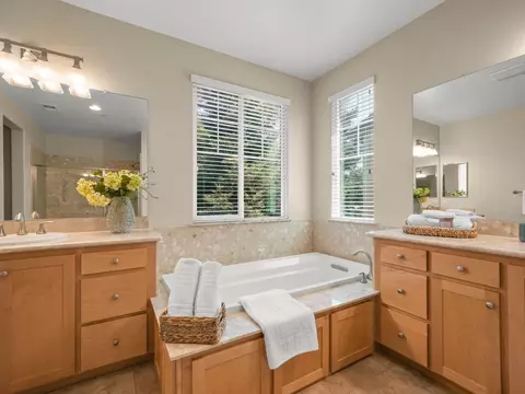 Bath - 131 Caladenia Ln, Milpitas, CA 95035 photo 7 of 9
