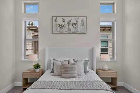 Bedroom - 333 Marquetta Cir, Mountain View, CA 94043 photo 4 of 10