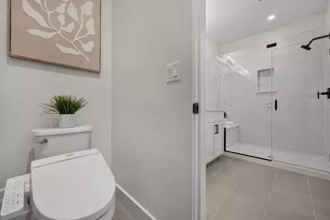 Bath - 333 Marquetta Cir, Mountain View, CA 94043 photo 4 of 6