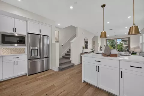 Entry Way - 333 Marquetta Cir, Mountain View, CA 94043 photo 1 of 1
