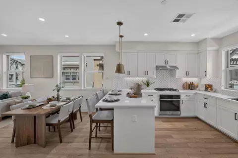 Kitchen - 333 Marquetta Cir, Mountain View, CA 94043 photo 2 of 4