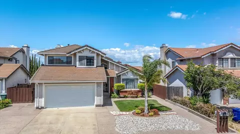 106 Peridot Ct, Hercules, CA 94547
