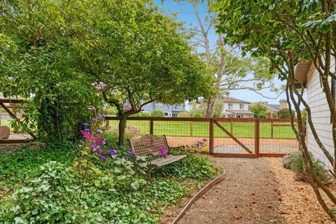Exterior - 206 Via Lantana, Aptos, CA 95003 photo 7 of 12