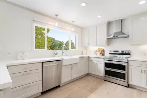 Kitchen - 206 Via Lantana, Aptos, CA 95003 photo 2 of 5