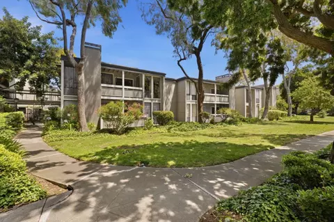 1151 Compass Ln 111, Foster City, CA 94404
