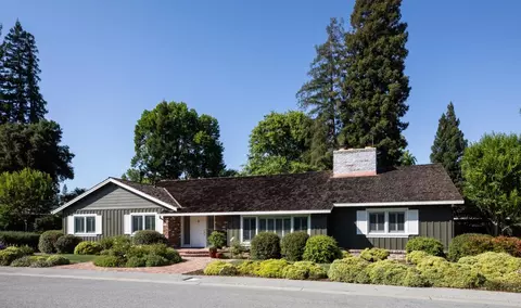 350 August Cir, Menlo Park, CA 94025