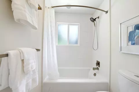 Bath - 3422 Perada Dr, Walnut Creek, CA 94598 photo 4 of 4
