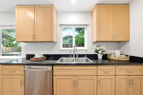 Kitchen - 3422 Perada Dr, Walnut Creek, CA 94598 photo 4 of 5
