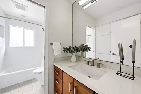 Bath - 3422 Perada Dr, Walnut Creek, CA 94598 photo 3 of 4