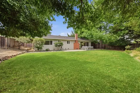 Exterior - 3422 Perada Dr, Walnut Creek, CA 94598 photo 6 of 7