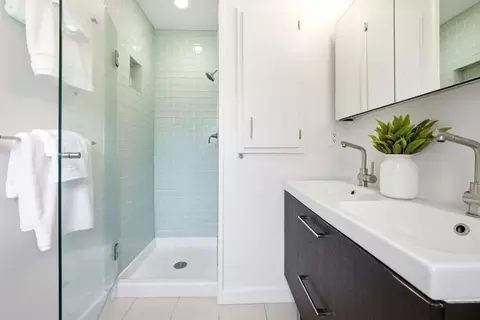Bath - 3422 Perada Dr, Walnut Creek, CA 94598 photo 2 of 4