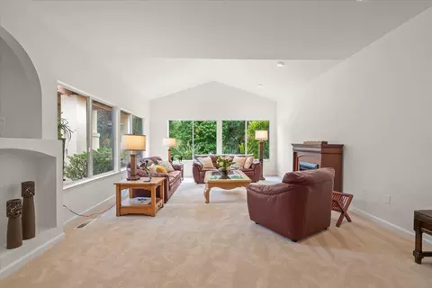 Living - 8103 Crestview Ct, Gilroy, CA 95020 photo 1 of 4