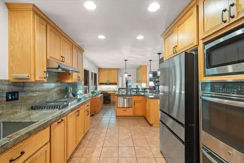Kitchen - 8103 Crestview Ct, Gilroy, CA 95020 photo 2 of 9