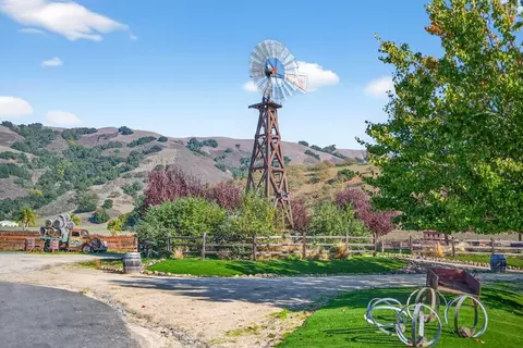 Exterior - 3970 Leavesley Rd, Gilroy, CA 95020 photo 1 of 12
