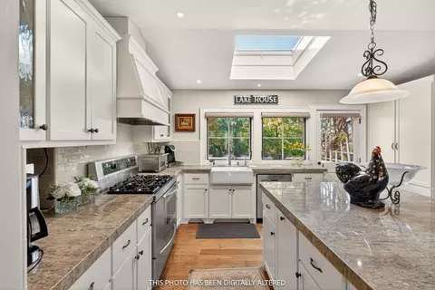 Kitchen - 3970 Leavesley Rd, Gilroy, CA 95020 photo 5 of 10