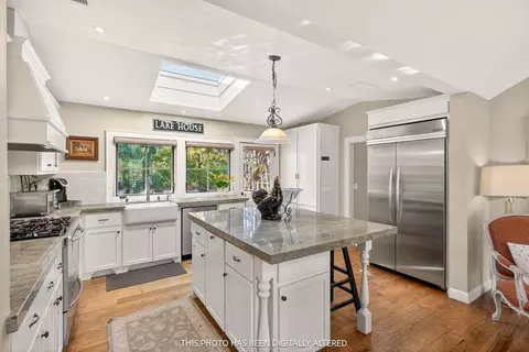 Kitchen - 3970 Leavesley Rd, Gilroy, CA 95020 photo 6 of 10