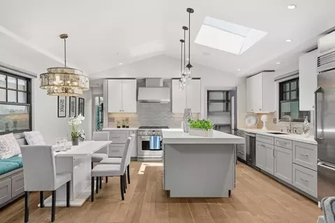 466 7th Ave, Menlo Park, CA 94025