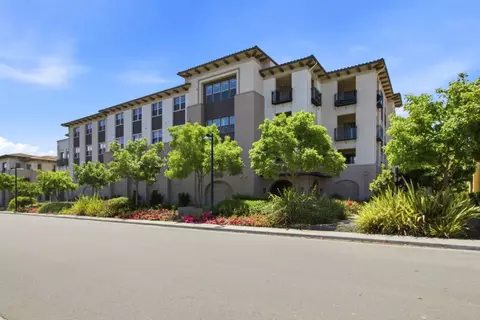 1069 Bigleaf Pl 202, San Jose, CA 95131