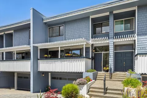 653 Fox Ct, Redwood City, CA 94061