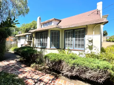541 539 W Franklin St, Monterey, CA 93940