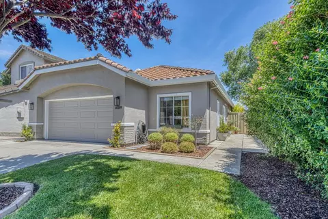 18209 Stonegate Ct, Salinas, CA 93908