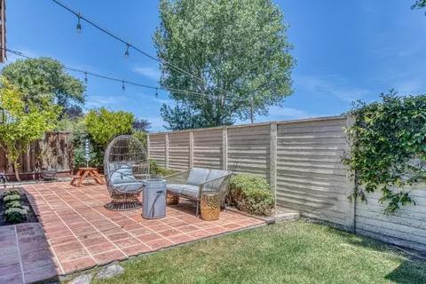 Exterior - 18209 Stonegate Ct, Salinas, CA 93908 photo 4 of 6