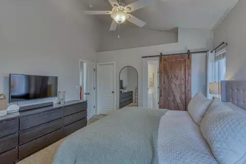 Bedroom - 18209 Stonegate Ct, Salinas, CA 93908 photo 2 of 5