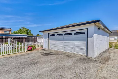 Exterior - 752 A Middlefield Rd A, Salinas, CA 93906 photo 8 of 15