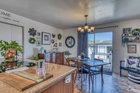 Dining - 752 A Middlefield Rd A, Salinas, CA 93906 photo 1 of 2
