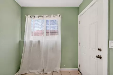 Entry Way - 114 2nd St, Watsonville, CA 95076 photo 3 of 10
