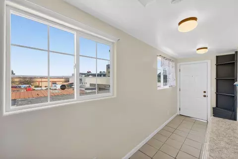 Entry Way - 114 2nd St, Watsonville, CA 95076 photo 9 of 10