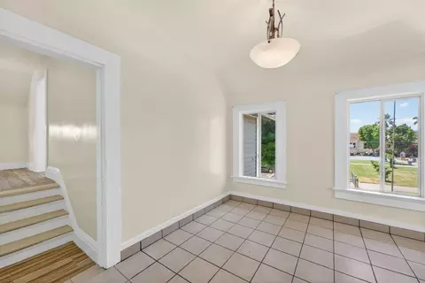 Entry Way - 114 2nd St, Watsonville, CA 95076 photo 6 of 10
