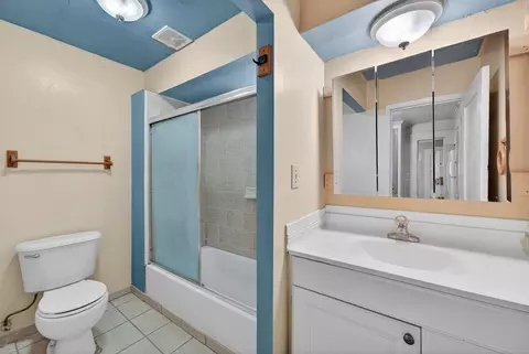 Bath - 114 2nd St, Watsonville, CA 95076 photo 1 of 2
