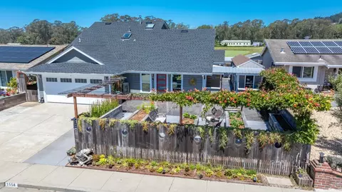 1558 Mizzen Ln, Half Moon Bay, CA 94019