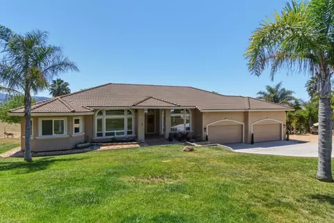 313 Taryn Ct, Hollister, CA 95023